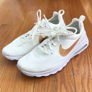 Nike tennis shoes